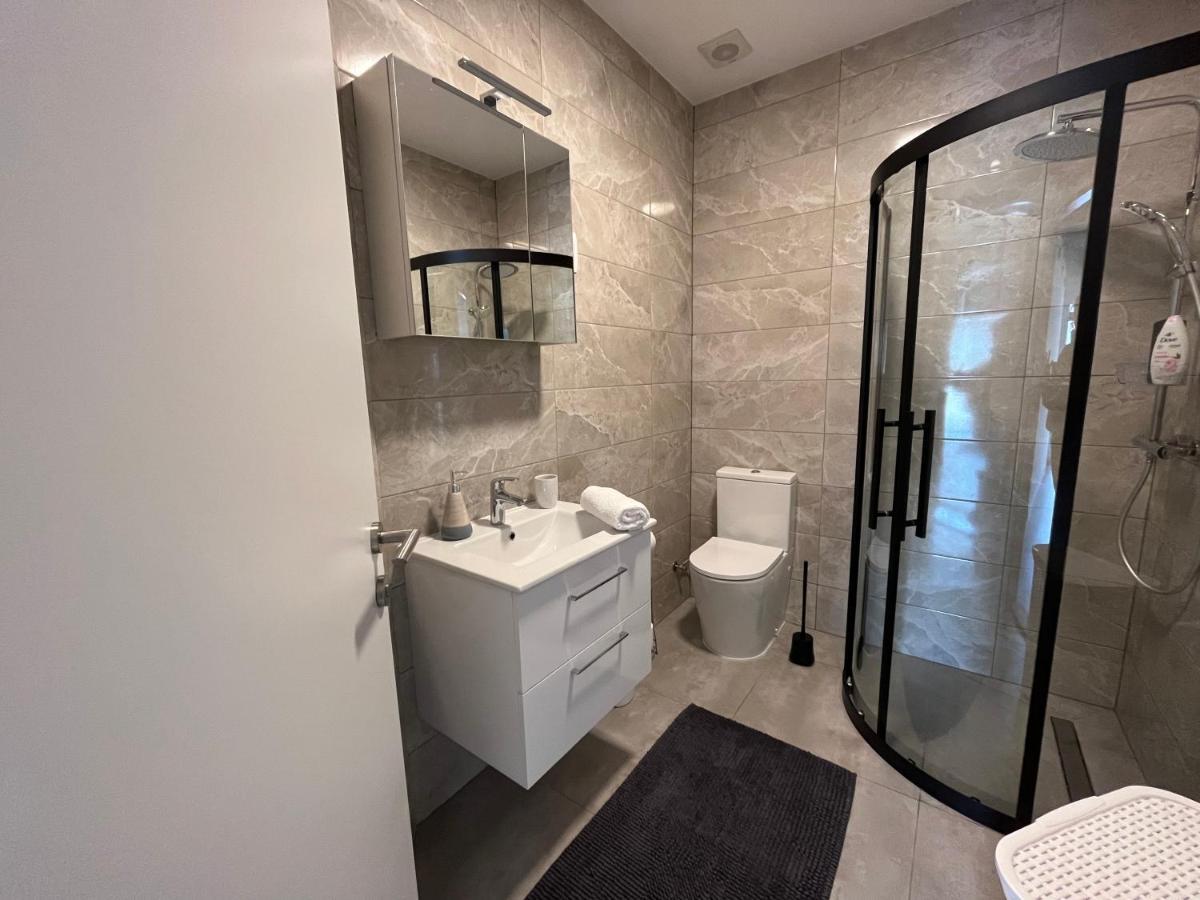Apartment Tilia Otocsán Kültér fotó